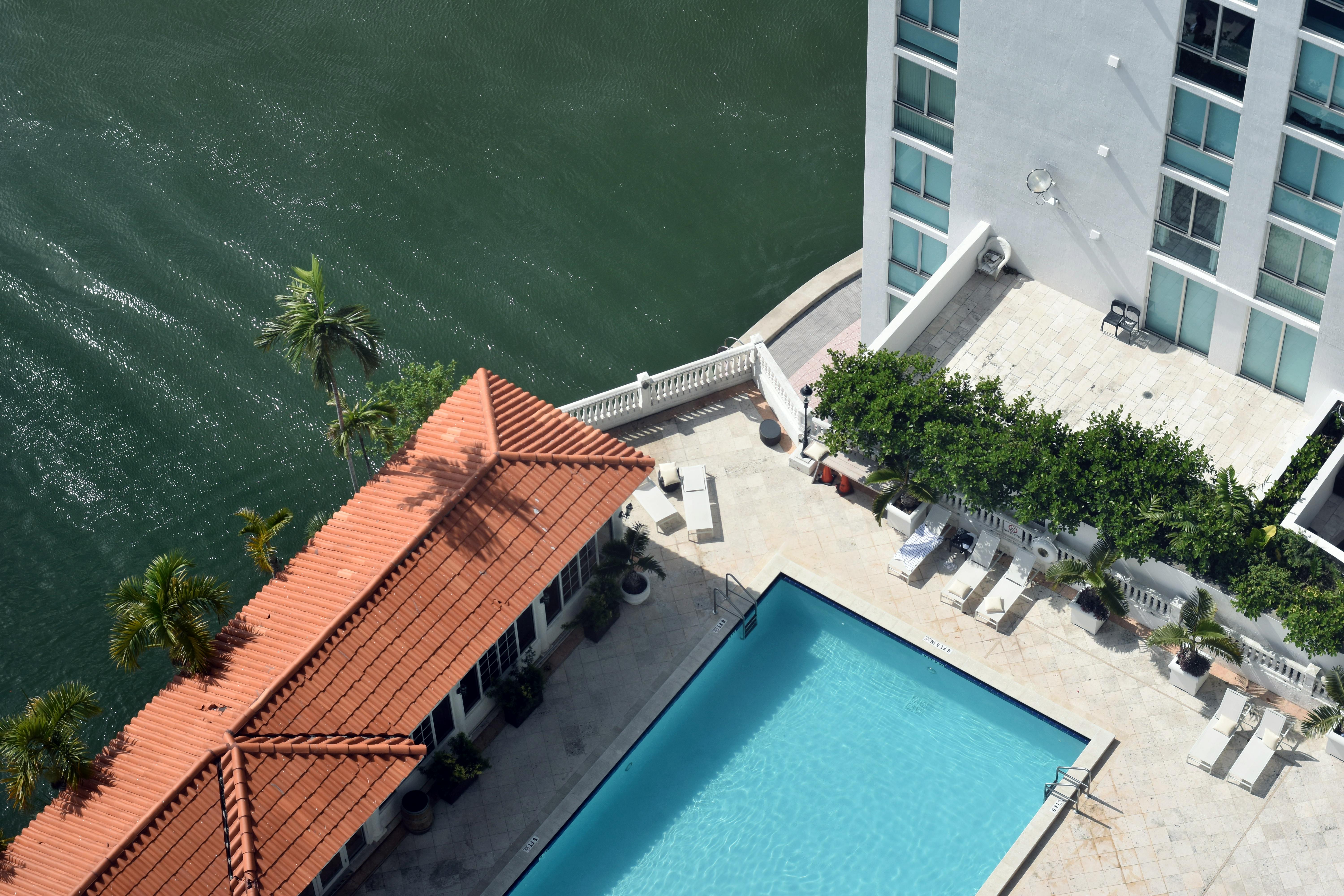 Riverside Apartments
